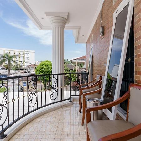 Fast Hous Syariah Bogor Mitra Reddoorz Hotel Kültér fotó