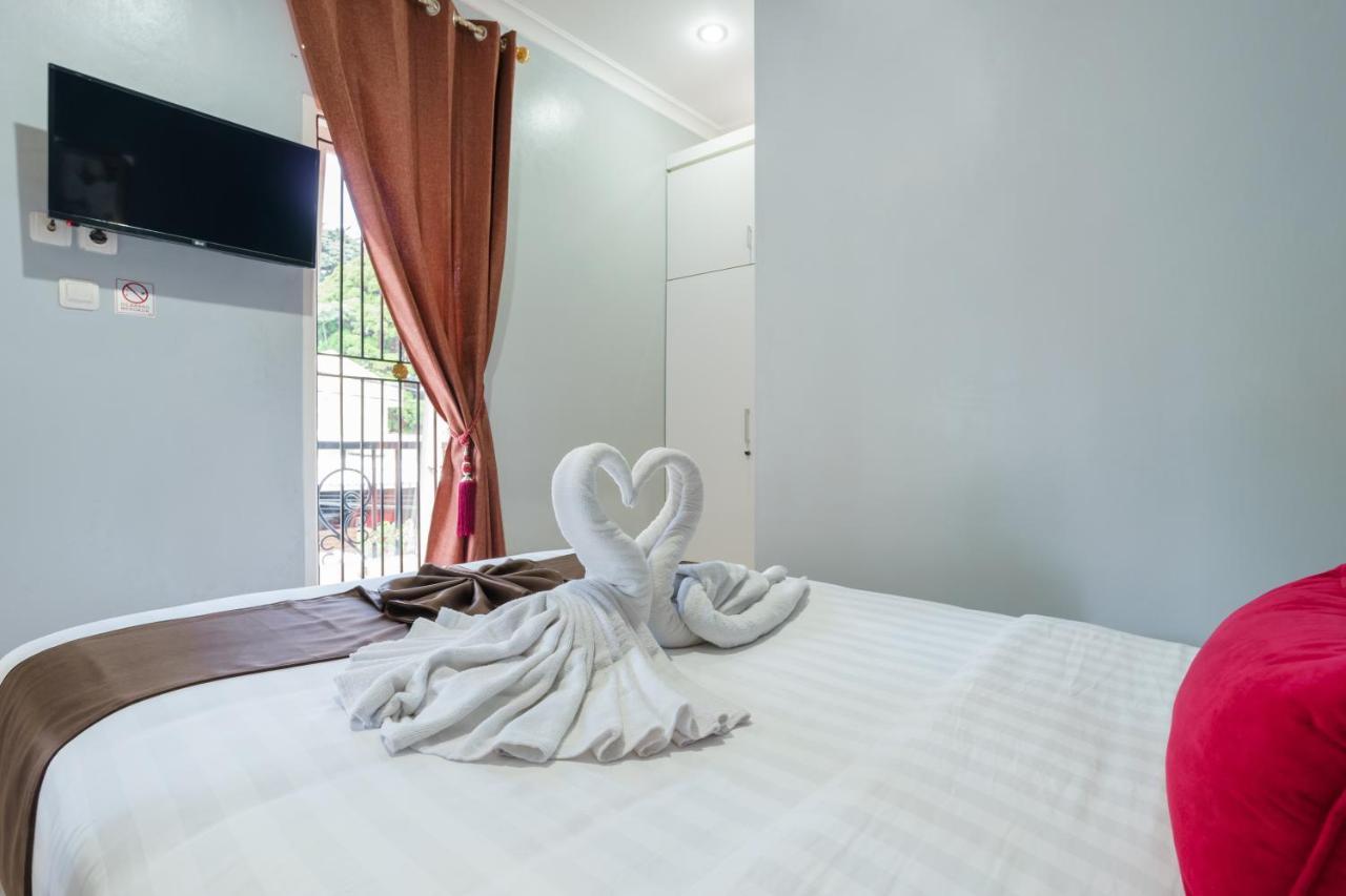 Fast Hous Syariah Bogor Mitra Reddoorz Hotel Kültér fotó